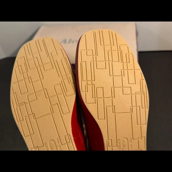 Alegria Hayes Ruby Breeze Mary Jane Wedge Heel Shoes Red Womans EU 38/US 8-8.5 - Picture 14 of 16